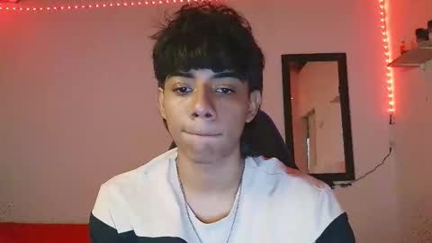 Snapshot of daddy_jesus29 chatting on 12/15/25, 04:39 daddy_jesus29 online show from 12/15/25, 04:39