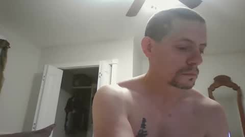 Snapshot of daddy_smallz chatting on 12/18/25, 11:22 XChampX online show from 12/18/25, 11:22