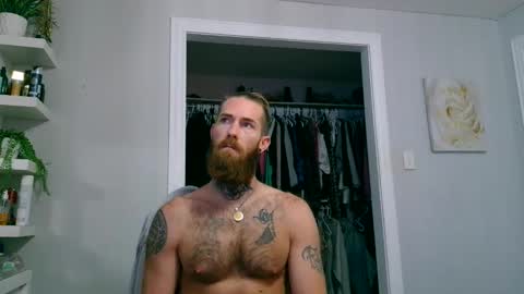 Snapshot of daddyafterdark1 chatting on 05/25/26, 01:06 daddyafterdark1 online show from 05/25/26, 01:06