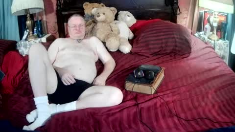 Snapshot of daddycubbyhubby chatting on 07/08/26, 05:34 Daddy online show from 07/08/26, 05:34