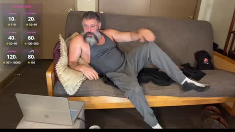 Snapshot of daddydawgdriller chatting on 06/18/26, 01:15 Daddy Dawg Driller online show from 06/18/26, 01:15