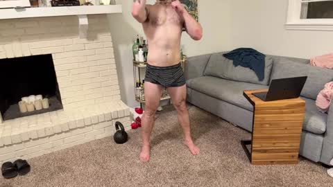 Snapshot of daddydaydrinkz chatting on 12/20/24, 07:01 DaddydayDrinkz online show from 12/20/24, 07:01