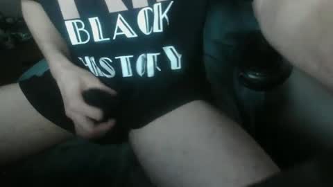 Snapshot of daddydick6969twin77 chatting on 09/23/25, 10:07 DDick online show from 09/23/25, 10:07