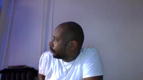 Snapshot of daddydickxm chatting on 03/24/26, 03:33 daddydickxm online show from 03/24/26, 03:33