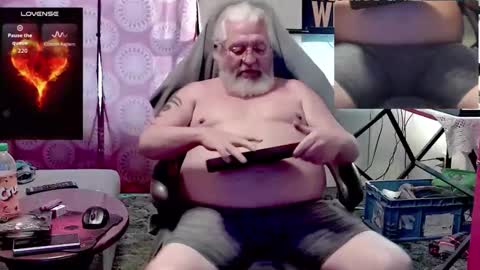 Snapshot of daddydom4fun chatting on 03/12/26, 09:54 Daddydom4fun online show from 03/12/26, 09:54