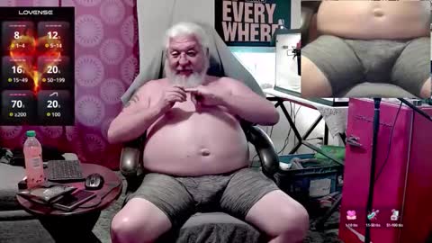 Snapshot of daddydom4fun chatting on 03/25/26, 11:00 Daddydom4fun online show from 03/25/26, 11:00