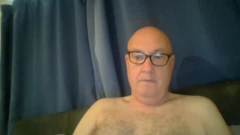 Snapshot of daddyhere4uall6 chatting on 10/12/25, 07:29 daddyhere4uall6 online show from 10/12/25, 07:29