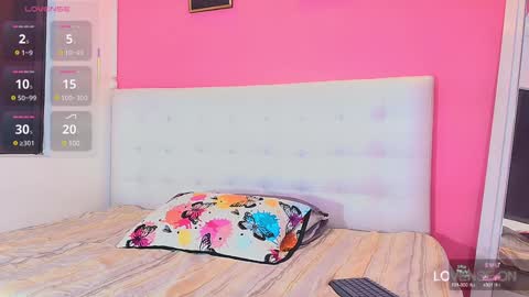 Snapshot of daddyissuesss_ chatting on 02/08/25, 07:38 JAZMIN online show from 02/08/25, 07:38