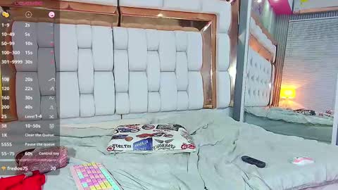 Snapshot of daddyissuesss_ chatting on 03/01/25, 10:42 JAZMIN online show from 03/01/25, 10:42