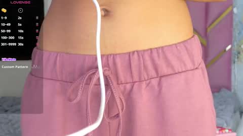 Snapshot of daddyissuesss_ chatting on 09/24/25, 07:50 JAZMIN online show from 09/24/25, 07:50