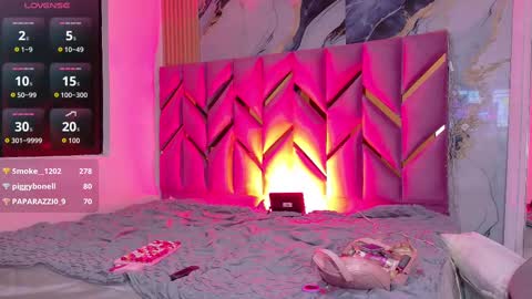 Snapshot of daddyissuesss_ chatting on 09/30/25, 07:41 JAZMIN online show from 09/30/25, 07:41