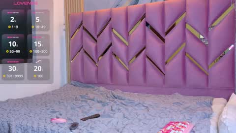 Snapshot of daddyissuesss_ chatting on 10/11/25, 07:23 JAZMIN online show from 10/11/25, 07:23