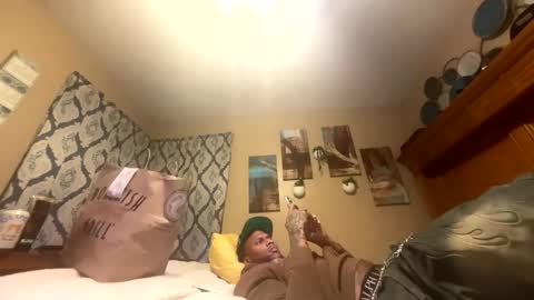 Snapshot of daddyjanimal chatting on 10/06/25, 10:51 sexy tatted king bbc online show from 10/06/25, 10:51