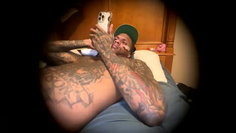 Snapshot of daddyjanimal chatting on 05/07/26, 05:57 sexy tatted king bbc online show from 05/07/26, 05:57