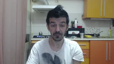 Snapshot of daddynextdoor86 chatting on 12/17/25, 05:24 daddynextdoor86 online show from 12/17/25, 05:24