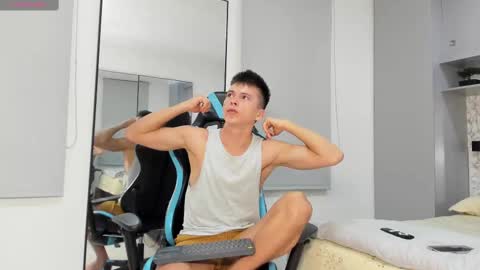 Snapshot of daddyrich4u chatting on 09/27/25, 12:48 daddyrich4u online show from 09/27/25, 12:48