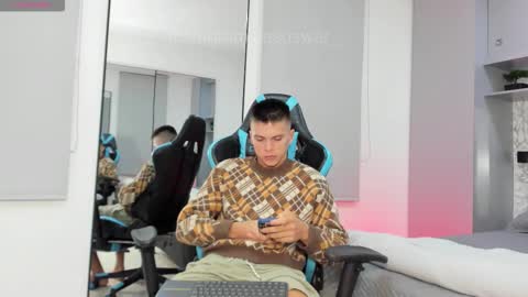 Snapshot of daddyrich4u chatting on 11/07/25, 12:10 daddyrich4u online show from 11/07/25, 12:10