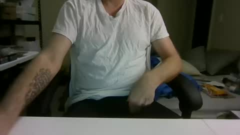 Snapshot of daddysbigdick4u chatting on 04/02/26, 01:36 daddysbigdick4u online show from 04/02/26, 01:36