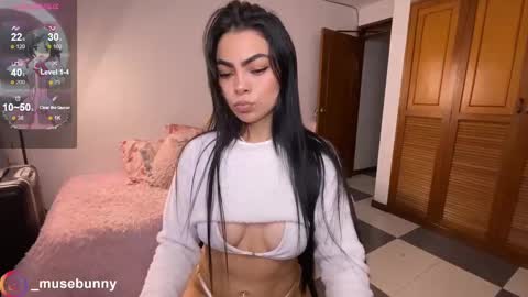 Snapshot of daddysweeeetbody chatting on 09/21/25, 01:51 Sophie online show from 09/21/25, 01:51