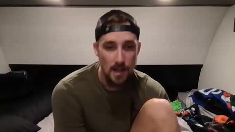 DadGoesWild online show from 12/26/24, 07:45