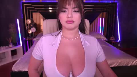 Snapshot of daenerys_daen chatting on 09/22/25, 07:32 daenerys_daen online show from 09/22/25, 07:32