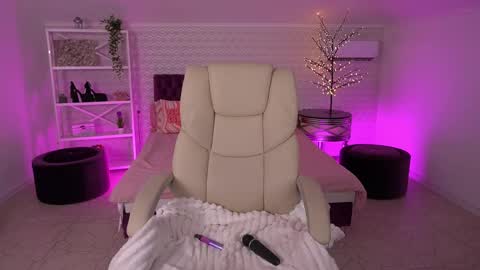 Snapshot of daenerys_daen chatting on 05/29/26, 02:37 daenerys_daen online show from 05/29/26, 02:37