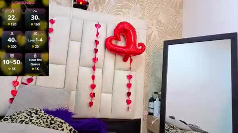 daffnelewis online show from 02/25/26, 11:31