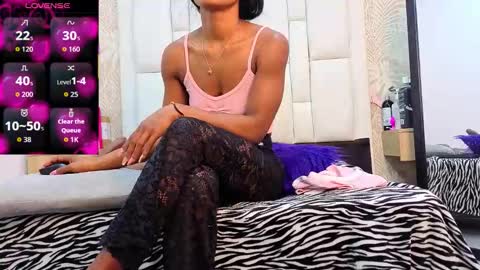 daffnelewis online show from 03/03/26, 11:16