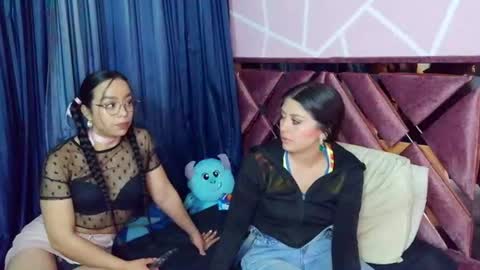 dafna and kris online show from 06/22/26, 02:35