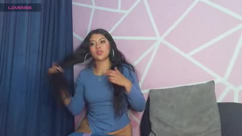 Snapshot of dafna_lorens_ chatting on 03/27/26, 01:22 dafna lorens online show from 03/27/26, 01:22