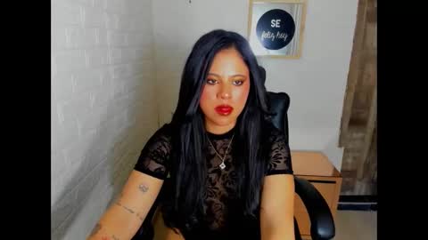 Snapshot of dafne_cleo chatting on 09/26/25, 03:32 Dafne online show from 09/26/25, 03:32