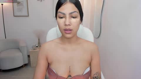 Dafne online show from 11/04/25, 07:02