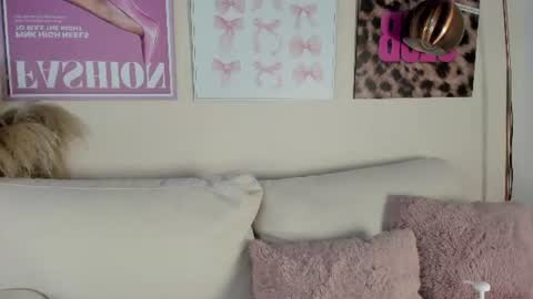 Snapshot of dafne_hillss chatting on 07/01/26, 11:12 dafne_hillss online show from 07/01/26, 11:12