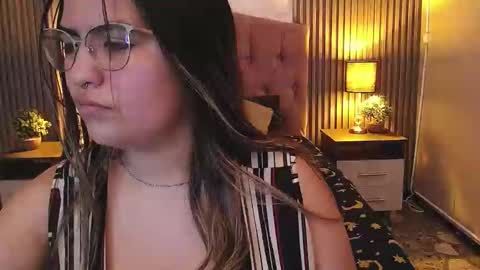 Snapshot of dafne_hs chatting on 12/07/24, 02:13 Dafne online show from 12/07/24, 02:13