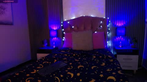 Snapshot of dafne_hs chatting on 12/19/24, 02:13 Dafne online show from 12/19/24, 02:13