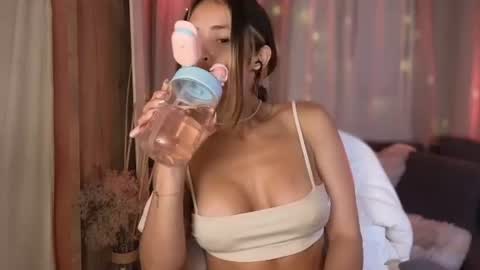 LORENA  online show from 06/18/26, 01:39