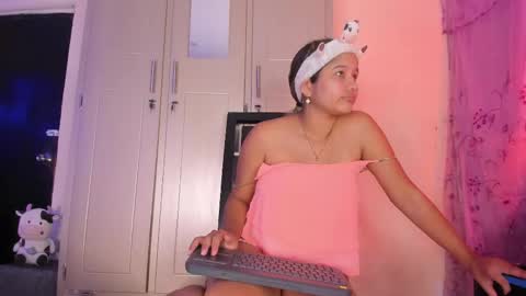 dafnezahira20 online show from 05/23/26, 07:40