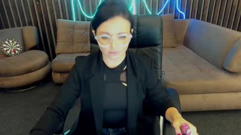 Dafni Mon online show from 09/21/25, 05:20