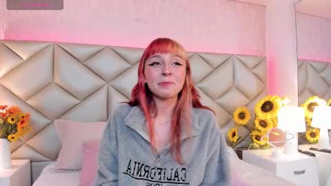 Dafnne online show from 11/25/25, 04:12