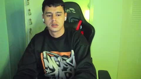 Snapshot of dage_19 chatting on 09/09/25, 07:52 my name is Jhon and I live in colombia online show from 09/09/25, 07:52