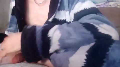 Snapshot of dagodex30 chatting on 12/15/25, 01:32 dagodex30 online show from 12/15/25, 01:32