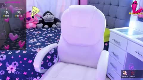 Snapshot of dahian_carter chatting on 01/10/25, 12:04 Dahian online show from 01/10/25, 12:04