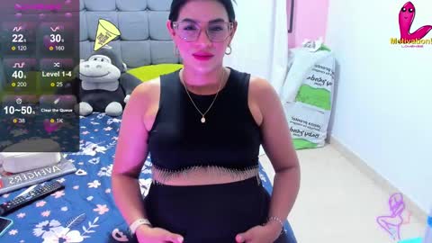 Snapshot of dahian_carter chatting on 01/13/25, 11:17 Dahian online show from 01/13/25, 11:17