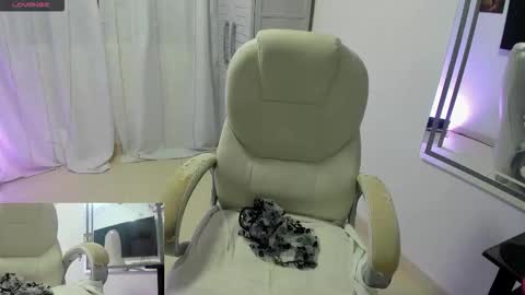 Snapshot of dahian_carter chatting on 03/20/26, 10:20 Dahian online show from 03/20/26, 10:20