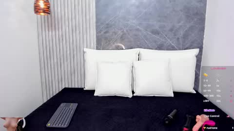  Dahiana   online show from 02/22/25, 11:24