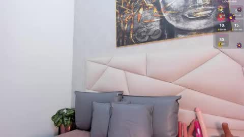  Dahiana   online show from 11/28/25, 11:35