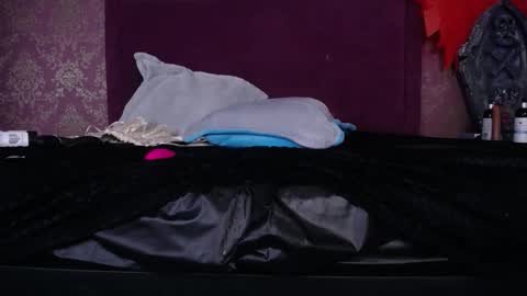 dahiana klimt online show from 11/07/25, 05:07