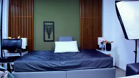 Snapshot of dahiana_spark chatting on 12/19/24, 02:56 Dahiana online show from 12/19/24, 02:56