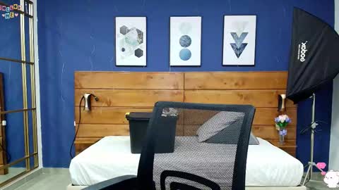 Snapshot of dahiana_spark chatting on 09/15/25, 08:09 Dahiana online show from 09/15/25, 08:09