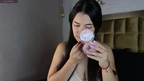 Dahiana online show from 11/13/25, 11:42